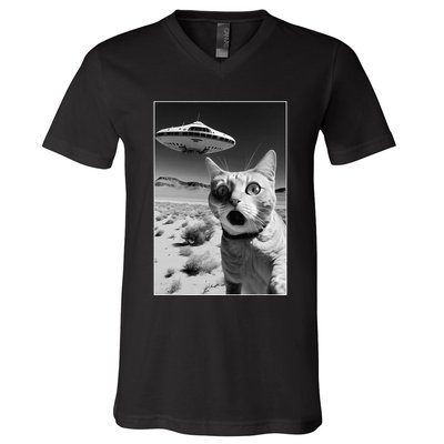 A cat taking a selfie with a ufo spaceship funny pun meme V-Neck T-Shirt