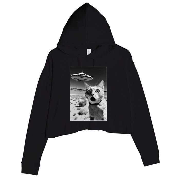 A cat taking a selfie with a ufo spaceship funny pun meme Crop Fleece Hoodie