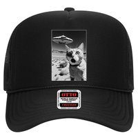 A cat taking a selfie with a ufo spaceship funny pun meme Trucker Hat