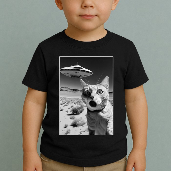 A cat taking a selfie with a ufo spaceship funny pun meme Toddler T-Shirt
