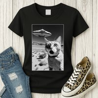A cat taking a selfie with a ufo spaceship funny pun meme Womens T-Shirt