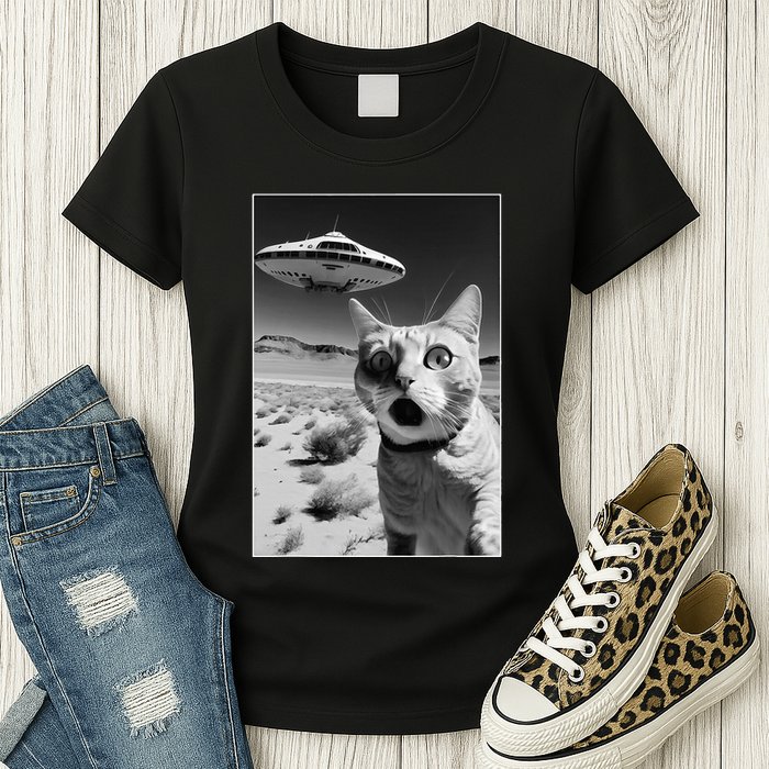 A cat taking a selfie with a ufo spaceship funny pun meme Womens T-Shirt