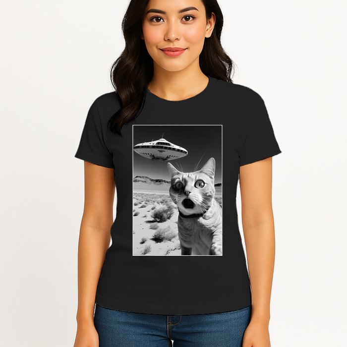 A cat taking a selfie with a ufo spaceship funny pun meme Womens T-Shirt
