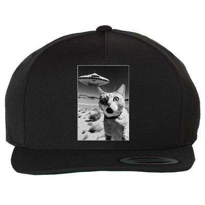 A cat taking a selfie with a ufo spaceship funny pun meme Wool Snapback Cap