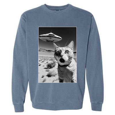 A cat taking a selfie with a ufo spaceship funny pun meme Garment-Dyed Sweatshirt