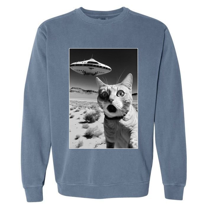 A cat taking a selfie with a ufo spaceship funny pun meme Garment-Dyed Sweatshirt