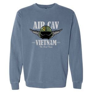 Air Cav Vietnam Huey Pilot Helmet (Distressed) Garment-Dyed Sweatshirt