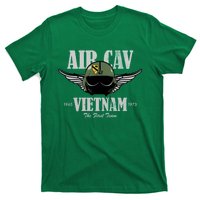 Air Cav Vietnam Huey Pilot Helmet (Distressed) T-Shirt