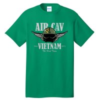 Air Cav Vietnam Huey Pilot Helmet (Distressed) Tall T-Shirt