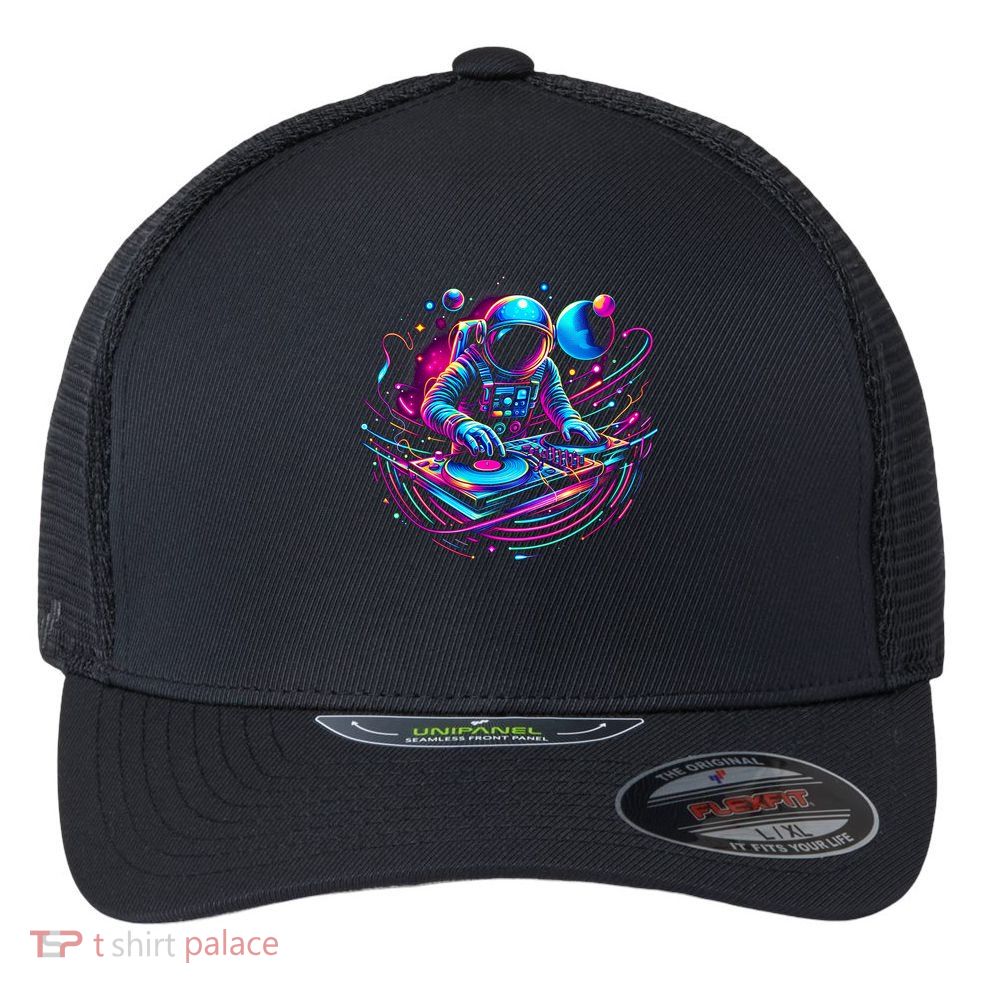 Astronaut Dj, Djing In Space, Music Lover Cool Graphic Flexfit Unipanel Trucker Cap