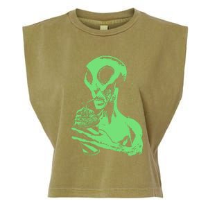 Alien Drinking Slurpie Garment-Dyed Women's Muscle Tee