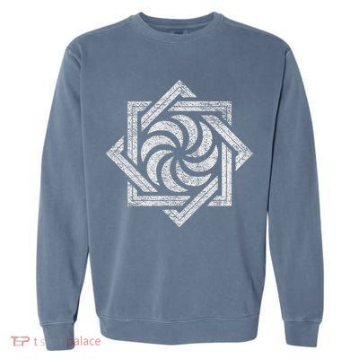 Armenian Eternity Sign Arevakhach Armenia Sun Cross Symbol Garment-Dyed Sweatshirt