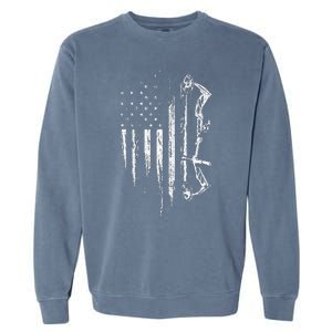 American Flag Bowhunting Bow Archery Gift For Deer Hunter Garment-Dyed Sweatshirt