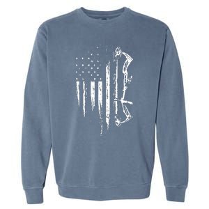 American Flag Bowhunting Bow Archery Gift For Deer Hunter Garment-Dyed Sweatshirt