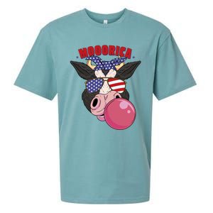 American Flag Cow Chewing Gum Usa Flag Stars Stripes Funny Gift Sueded Cloud Jersey T-Shirt