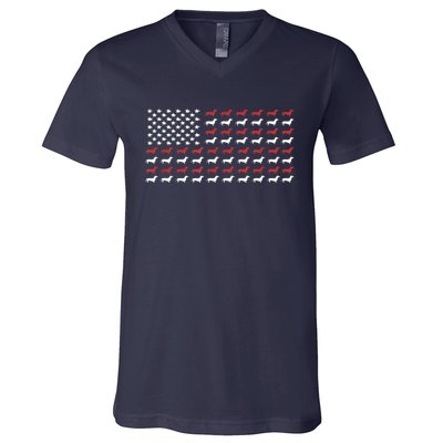 American Flag Dachshund Patriotic Gift Funny Dachshund Doxie Lover Gift V-Neck T-Shirt