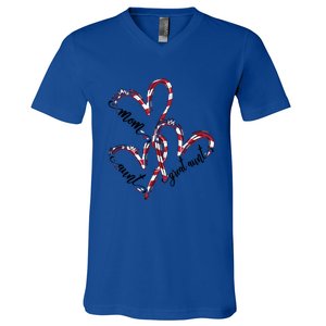 American Flag Heart Mom Aunt Great Aunt Cool Gift V-Neck T-Shirt