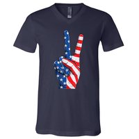 American Flag Peace Sign Hand Fourth of July vintage V-Neck T-Shirt