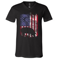 American Flag Pig Vintage Farm Animal Patriotic Farmer V-Neck T-Shirt