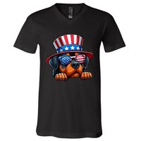 American Flag Rottweiler Dog Lover Funny 4th Of July Dog Gift V-Neck T-Shirt