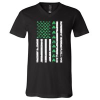 American Flag St Patricks Day Vintage Irish Lucky V-Neck T-Shirt