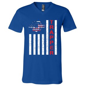 American Flag Trapping Gift For Trappers And Hunters V-Neck T-Shirt