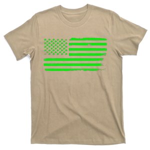 American Flag With Shamrocks Saint Patrick's Day Fun T-Shirt