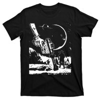 Alien Gunslinger T-Shirt