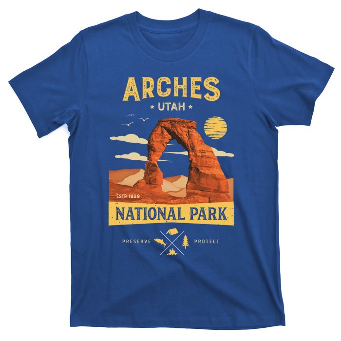 Arches Gift National Park Delicate Arch Vintage Gift T-Shirt