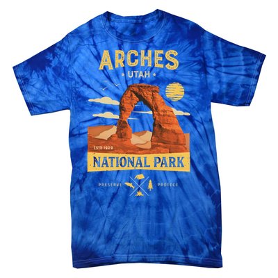 Arches Gift National Park Delicate Arch Vintage Gift Tie-Dye T-Shirt