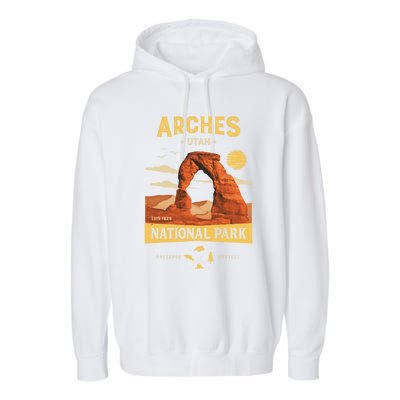 Arches Gift National Park Delicate Arch Vintage Gift Garment-Dyed Fleece Hoodie