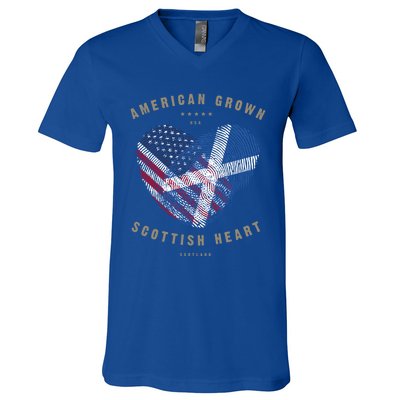 American Grown Scottish Heart Love Scotland Flag Gift V-Neck T-Shirt