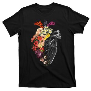 Anatomical Heart And Flowers Funny Nurse Gift For Graduation T-Shirt