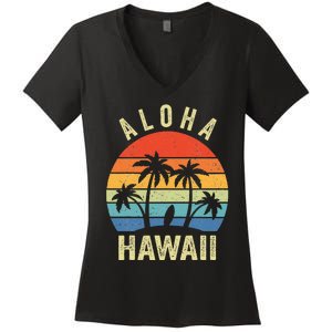 Aloha Hawaii Hawaiian Island Palm Beach Surfboard Surf Women's V-Neck T-Shirt