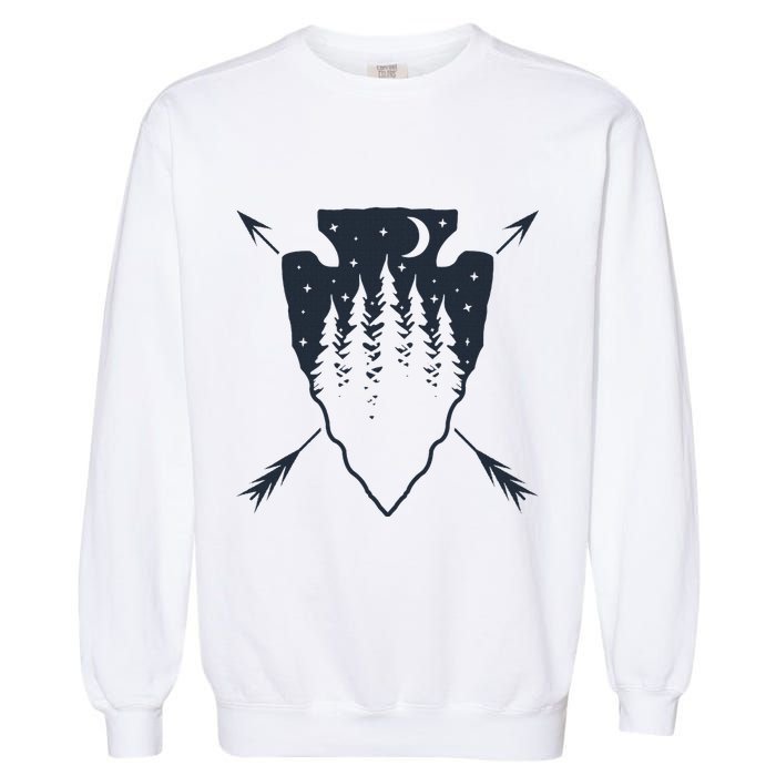 Arrowhead Hunting Pine Tree Moon Scenery Arrowhead Hunter Garment-Dyed Sweatshirt