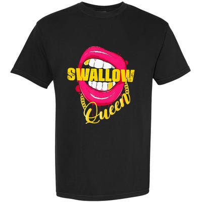 Adult Humor Swallow Queen Lips Golden Necklace Naughty Queen Garment-Dyed Heavyweight T-Shirt