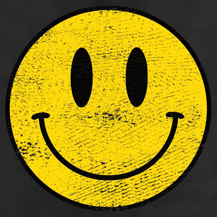 ACID HOUSE SMILEY TECHNO RAVE DJ FESTIVAL 7 Panel Mesh Trucker Snapback Hat