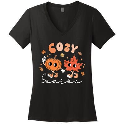 Autumn Harvest Vintage Vibes Retro Pumpkin Farming Women's V-Neck T-Shirt