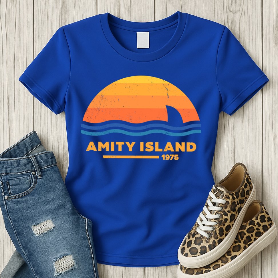 Amity Island 1975 Retro Sunset Movie Vintage Womens T-Shirt