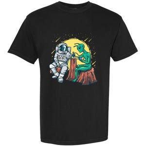 Alien Inking Astronaut Ink Funny Tattoo Artist Garment-Dyed Heavyweight T-Shirt