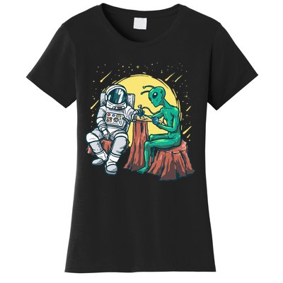 Alien Inking Astronaut Ink Funny Tattoo Artist Women's T-Shirt