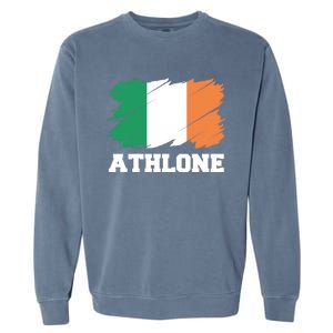 Athlone Ireland City éIre Irish Flag Gift Garment-Dyed Sweatshirt