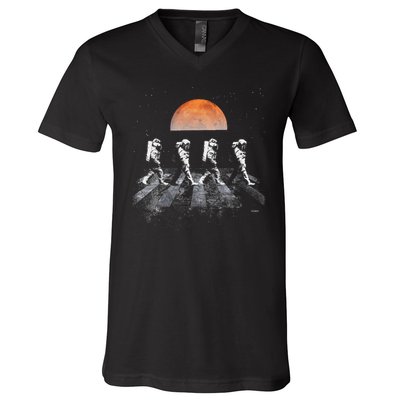 Astronauts In Walking In Space Occupy Mars V-Neck T-Shirt