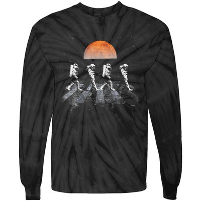 Astronauts In Walking In Space Occupy Mars Tie-Dye Long Sleeve Shirt