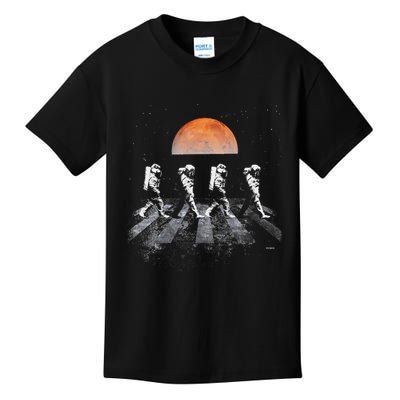 Astronauts In Walking In Space Occupy Mars Kids T-Shirt
