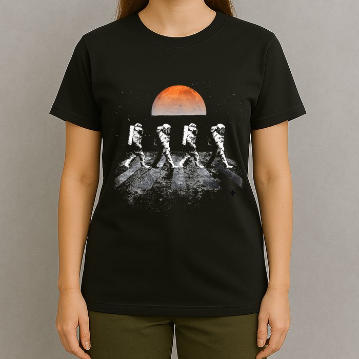 Astronauts Journey To Mars Astronauts In Walking In Space T-Shirt
