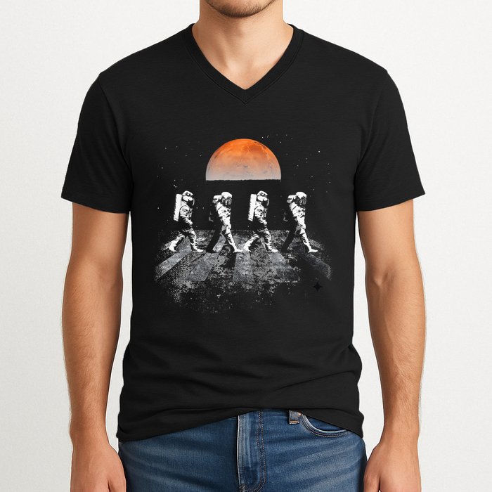 Astronauts Journey To Mars Astronauts In Walking In Space V-Neck T-Shirt