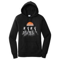 Astronauts Journey To Mars Astronauts In Walking In Space Women's Pullover Hoodie