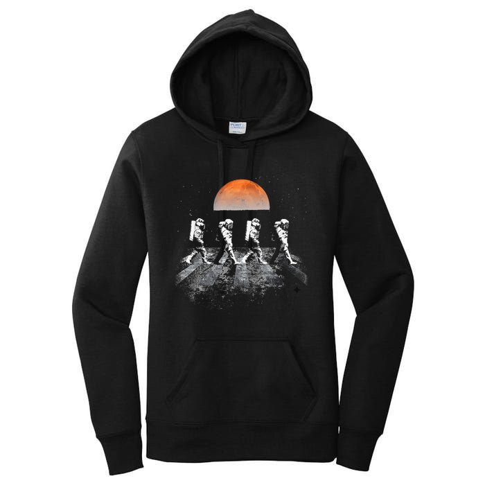Astronauts Journey To Mars Astronauts In Walking In Space Women's Pullover Hoodie