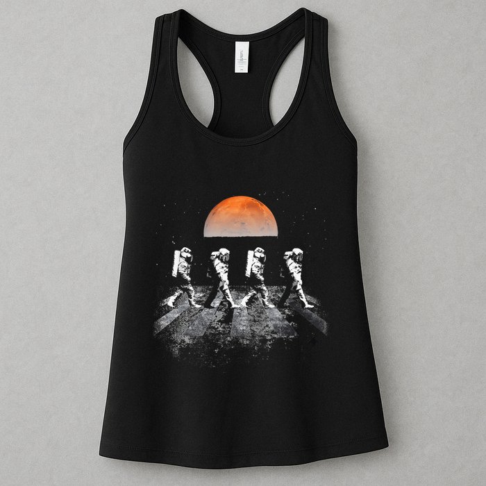 Astronauts Journey To Mars Astronauts In Walking In Space Womens Tank Top